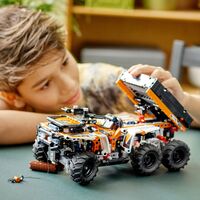 Конструктор LEGO Technic Позашляхова вантажівка (42139)