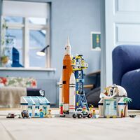 Конструктор LEGO City Космодром (60351)