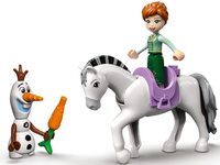 Конструктор LEGO Disney Princess Розваги у замку Анни та Олафа (43204)