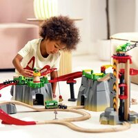 Детская железная дорога BRIO Большой погрузочный пункт на горе (36010)