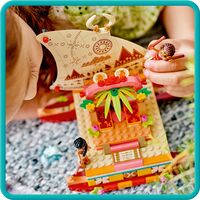 Конструктор LEGO Disney Princess Пошуковий човен Ваяни (43210)