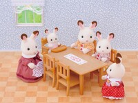  Игровой набор Обеденный стол со стульями Sylvanian Families (4506)
