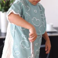 Нагрудник-фартух Beaba з рукавами, зелений (913577)