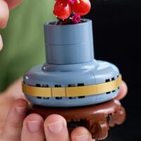 Конструктор LEGO Botanicals Сливовый цвет, 327 деталей (10369)