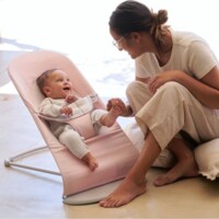 Шезлонг BABYBJÖRN Balance Soft Cotton/Jersey Light Pink/Grey (7317680051899)