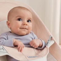 Шезлонг BABYBJÖRN Balance Soft MESH Pearly Pink/White (7317680051424)