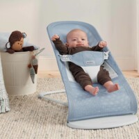 Шезлонг BABYBJÖRN Balance Soft MESHSky Blue/White (7317680051431)