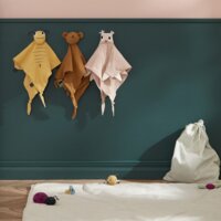 Іграшка-комфортер Kid's Concept EDVIN Бджілка Беа (7340028731771)