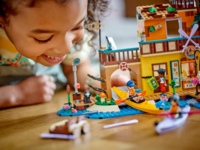 Конструктор LEGO Friends Водні види спорту в таборі пригод (42626)
