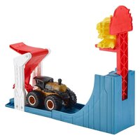 Набір Hot Wheels Monster Trucks Змагання зі стрибків у висоту (GCG00)