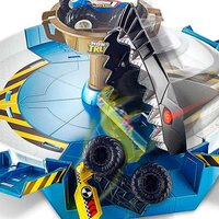 Набір Hot Wheels Monster Trucks Небезпечне протистояння (FYK14)