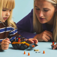 Конструктор LEGO City Желтый строительный автопогрузчик (60450)