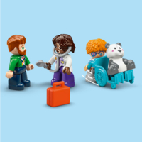 Конструктор LEGO DUPLO Disney Впервые: визит к врачу (10449)