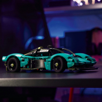 Конструктор LEGO Technic Aston Martin Valkyrie (42208)