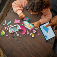 Конструктор LEGO Disney Отель Минни для домашних питомцев (43274)