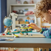 Конструктор LEGO City Самолет скорой медицинской помощи (60465)