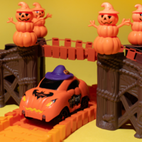 Игровой набор OTAMANKO Автотрек Удивительные приключения Хэллоуин 270 деталей (5320267)