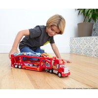 Вантажівка-транспортер Cars Мак з мультфільму "Тачки"