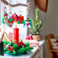 Конструктор LEGO Iconic Набір різдвяних прикрас (40744)