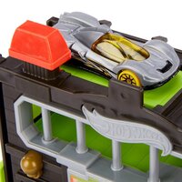 Набір Hot Wheels City Втеча з поліцейського відділку (GVN72)