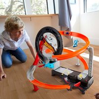 Трек Hot Wheels Перегони у шиномонтажній (GJL16)