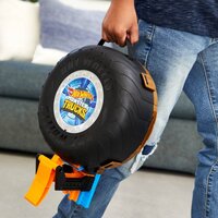 Набір Hot Wheels Monster trucks Трюки у шині (GVK48)