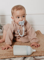 Бутылочка силиконовая Suavinex Colour Essenceс, 240 мл (308653)