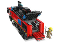 Конструктор LEGO City Пожежна вантажівка в аеропорту (60499)