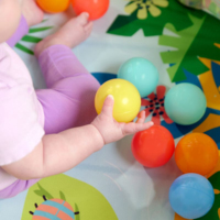 Манеж з кульками Bright Starts Rowdy Rainforest (17560)