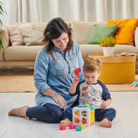 Іграшка-сортер 2 в 1 Chicco Куб (09686.20)