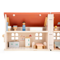 Будиночок для ляльок з меблями, розкладний, New Classic Toys (07352)