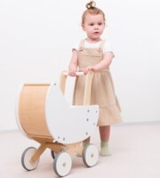 Візочок для ляльок з постільною білизною New Classic Toys, біла (10760)