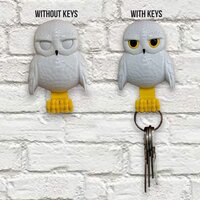  Настінна ключниця Wizarding World Гедвига насторожі (WW-1154)