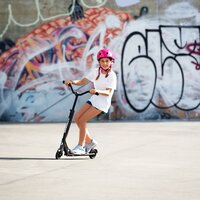 Самокат MICRO серії Sprite Deluxe Чорний (до 100 kg, двоколісний)