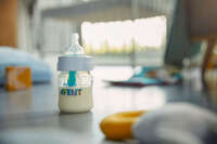  Подарунковий набір для годування з клапаном Philips Avent Anti-colic AirFree (SCD807/00) 