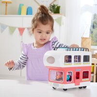 Игровой набор Peppa Семейный кемпер Пеппы, 4 фигурки, звук (F2182)