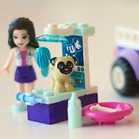 Конструктор LEGO Friends Пересувна ветеринарна клініка Емми (41360)