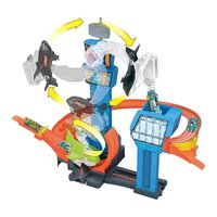 Ігровий набір Hot Wheels Перегони в аеропорту (GFH90)