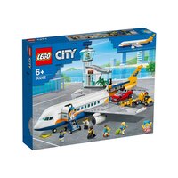 Конструктор LEGO City Пасажирський літак (60262)