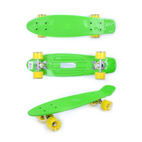 Детская доска GO Travel для катания зеленая, желтые прозрачные колеса, 56 см (LS-P2206GYT) 