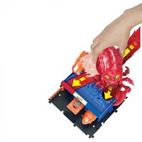 Ігровий набір Hot Wheels Небезпечні істоти Атака скорпіона (HDR32)