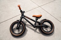 Беговел Miqilong RVA Черный 12" (ZCY-RVA12-BLACK)