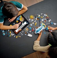 Конструктор LEGO City Миссии исследования Марса на космическом корабле (60354)