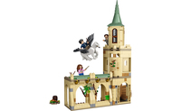Конструктор LEGO Harry Potter Двор Хогвартса: Спасение Сириуса (76401)