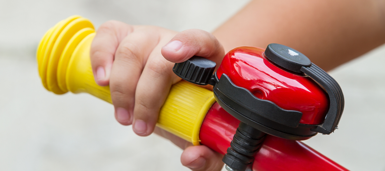 Как выбрать первый транспорт для ребенка: от толокаров до велосипедов